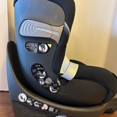 cybex チャイルドシートの画像