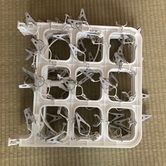 ニトリ　四角　ピンチハンガー　白　の画像