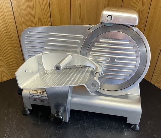 【動作確認済み】2022年 テンポス 業務用 ミートスライサー ハムスライサー TBMS-220N 100V 回転刃22cm 幅440×奥行390×高さ350(mm) 大阪