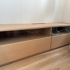 テレビボードの画像