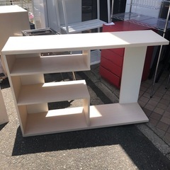 収納棚の画像