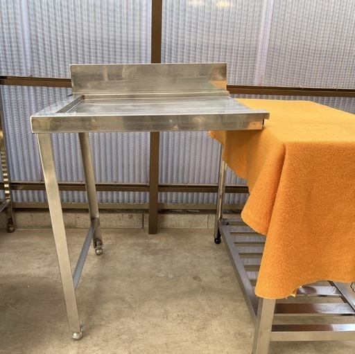 直接引き取り5%OFF　ソイルドテーブル 作業台 幅700×奥行き650×高さ820（ﾊﾞｯｸｶﾞｰﾄﾞ950)mm 食洗機 シンク クリーンテーブル 厨房機器 中古 503111