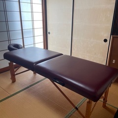 交渉中マッサージテーブル