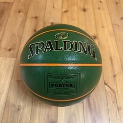 SPALDING × PORTER コラボ バスケットボールの画像