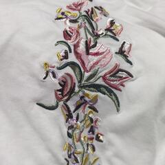 刺繍Tシャツの画像