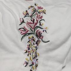 刺繍Tシャツの画像