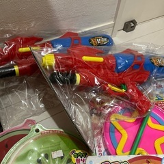 新品未使用　大量　おもちゃセット バブルガン 水鉄砲 シャボン玉の画像