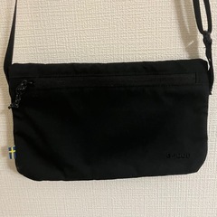 めっちゃきれい☺️　フェールラーベン サコッシュ 使用感なしの画像