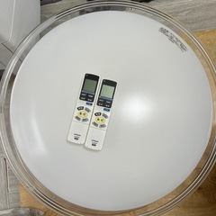 日立　IR-A05HS LEDシーリングライト3つリモコン2つ付きの画像