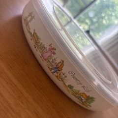レトロなかわいいタッパーの画像