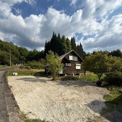 瑞浪市　ログハウス戸建て！　広めの駐車場有！　