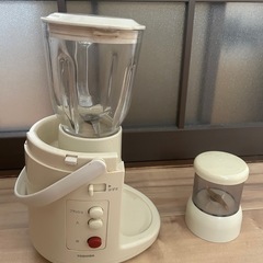 東芝　ジューサーミキサー