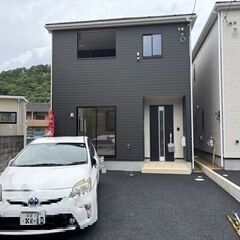 大津市茶戸町　1号棟　南東向き　4LDK　南向き広々ルーフバルコ...