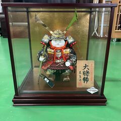 大将飾り（ケース入り・高さ40cm 幅37cm）