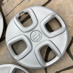 HA36S アルト　用　純正13インチ　ホイールキャップ4枚の画像