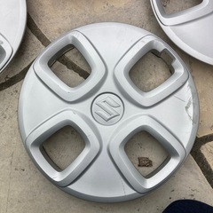HA36S アルト　用　純正13インチ　ホイールキャップ4枚の画像