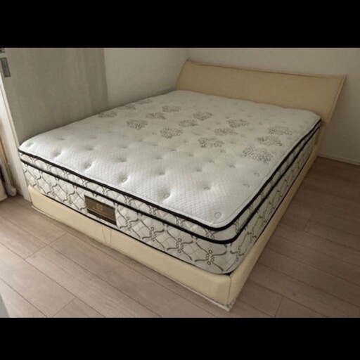 【定価47万円相当】Sealy 高級ベッド フレームセット　ダブルワイド