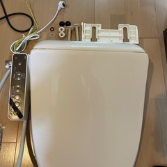 便座　リクシル　2023年製　使用一年未満　