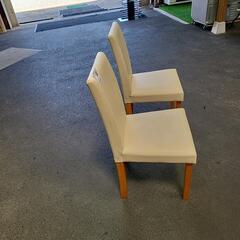 何処にでもある 椅子 2脚セットの画像