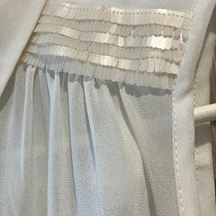 Ｈ＆Ｍホワイトノースリーブブラウスの画像