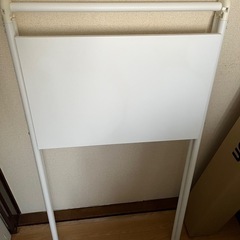 IKEA イケア　折り畳みデーブル２つ。