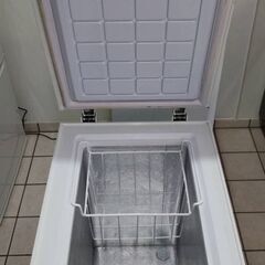  【受け渡し予定者あり】65L冷凍庫　の画像