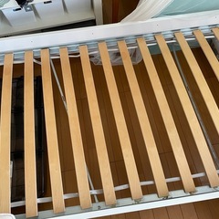 IKEA シングルベッド白の画像