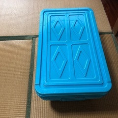 プラスチックケース(青) 4セット