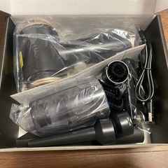 ✳︎最終値下げ✳︎［新品未使用］ハンディ掃除機の画像
