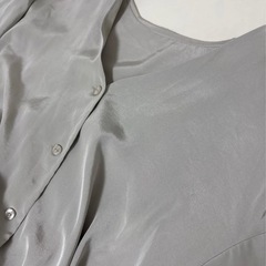 Aga アーガ レディース服　サテンシャツ 9号 の画像