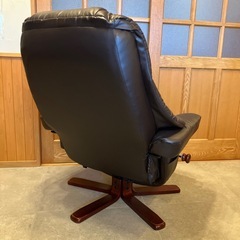 リクライニングソファオットマン付きの画像