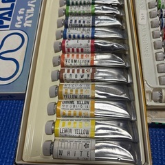 絵の具　サクラマット水彩　　の画像