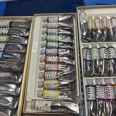 絵の具　サクラマット水彩　　の画像