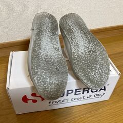 SPERUGAスニーカーの画像