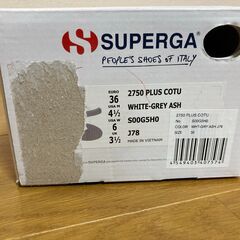 SPERUGAスニーカーの画像