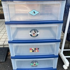 ディズニー　ワイドチェスト　
4段 