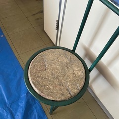 鏡つき椅子の画像