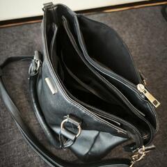 ショルダーバッグの画像