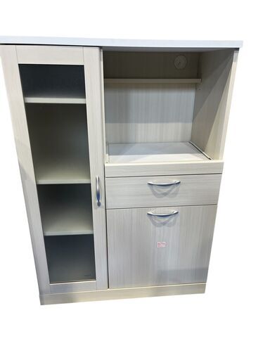 美品】食器棚ホワイト (福岡軽貨物リサイクル) 宇美の収納家具