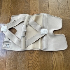 膝用 サポーター　コルセット