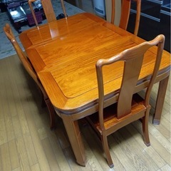 アンティークダイニングテーブル(花梨の木)
