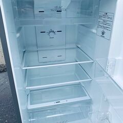 🌸Hisense ノンフロン冷凍冷蔵庫HR-B2302の画像