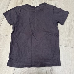 子ども服　Tシャツ　半袖　ダークグレー　95の画像