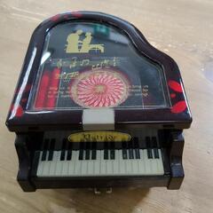 値下げ　レトロオルゴール　ピアノの画像