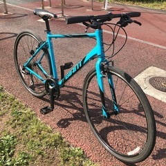 通勤通学にもおすすめのクロスバイク リユースクロスバイク GIANT CROSTAR ブルー Mサイズ クロスター 新品交換パーツ多数の画像
