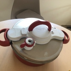 圧力鍋　T-fal ティファール