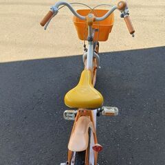 小学校低学年※補助輪付き自転車※オレンジカラーの画像