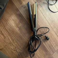 美品　ヘアアイロン