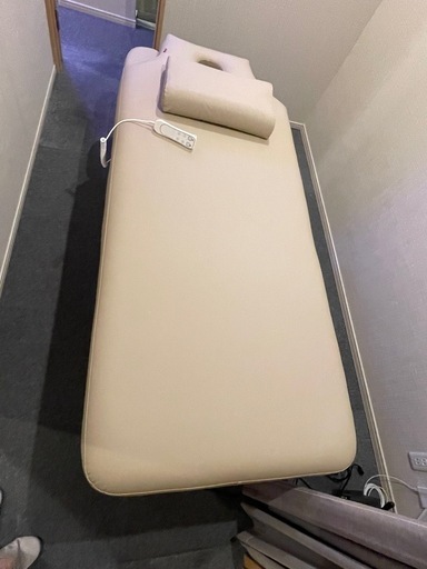 マッサージベッド