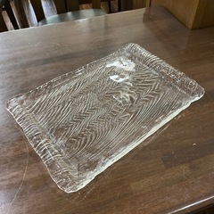ガラスのプレート